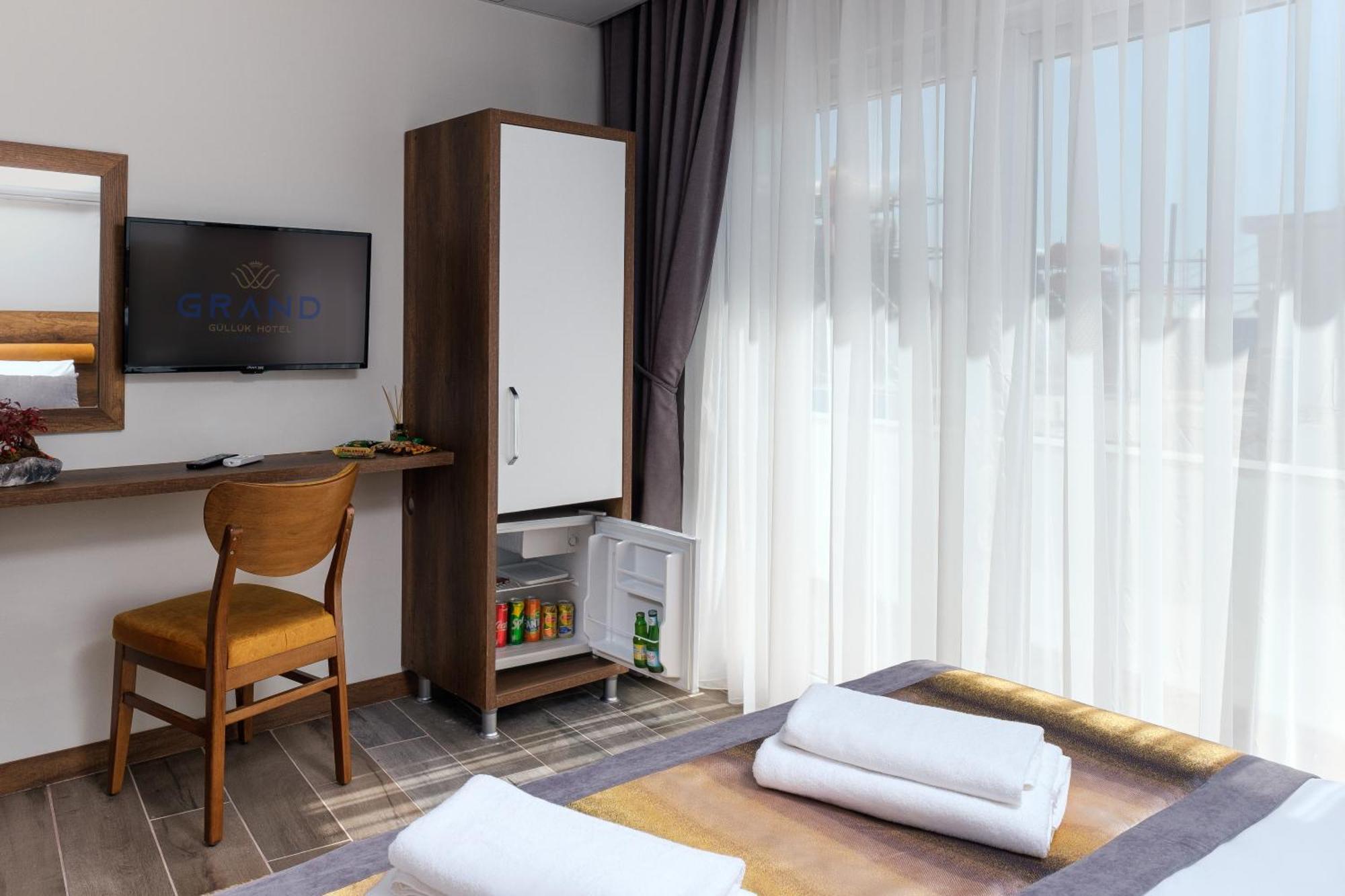 Grand Gulluk Hotel & Spa City Center Antália Exterior foto