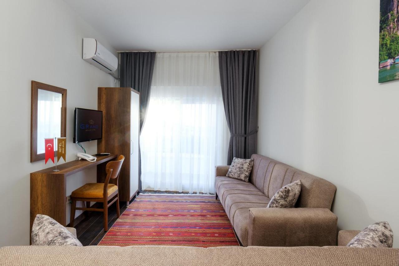 Grand Gulluk Hotel & Spa City Center Antália Exterior foto